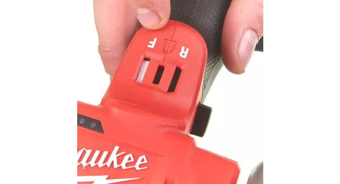 Milwaukee M12 FCOT-0 - Meuleuse D'angle Sans Fil Li-Ion 12V (machine Seule) - Moteur Brushless - 10 X 76 Mm - 4933464618 4 Milwaukee M12 FCOT-0 - Meuleuse D'angle Sans Fil Li-Ion 12V (machine Seule) - Moteur Brushless - 10 X 76 Mm - 4933464618 – Image 2