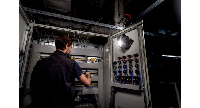 Metabo BSA 12-18 Lampe De Chantier Sans Fil - LED 2000 12v / 18v - Machine Seule 5 Metabo BSA 12-18 Lampe De Chantier Sans Fil - LED 2000 12v / 18v - Machine Seule – Image 3