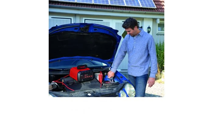 Einhell 1002265 - Chargeur CE-BC 15 M 6 Einhell 1002265 - Chargeur CE-BC 15 M – Image 4