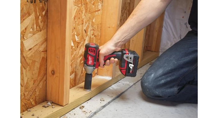 Milwaukee M18 BIW12-0 - Clé à Choc Sans Fil Li-Ion 18V (machine Seule) - 240 Nm - 1/2" - 4933443590 6 Milwaukee M18 BIW12-0 - Clé à Choc Sans Fil Li-Ion 18V (machine Seule) - 240 Nm - 1/2" - 4933443590 – Image 4