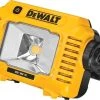 DeWalt DCL077N - Projecteur LED Sans Fil - Li-Ion 18V - 2000Lm - Machine Seule -Makita Boutique e00bb9d87efd759aabbcedaff5513d54